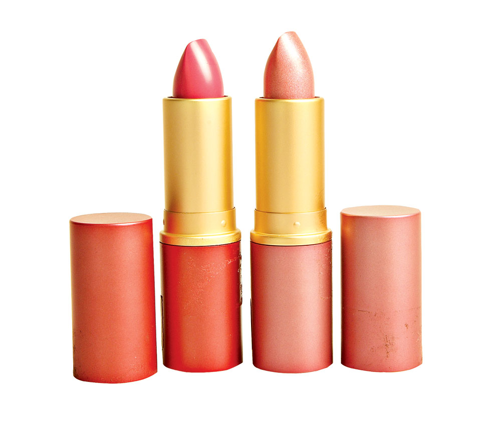 Lápices de labios. Arcancil  $ 3. 79  Burbujas para el baño  Policentro