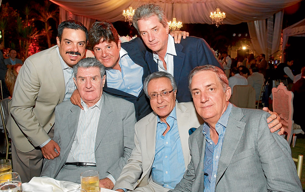 David Verdú Llerena, Jorge Luis Verdú Llerena, Enrique Verdú Cano (de pie). Eros Cano Martínez, Antonio López Pino y Jorge Verdú Cano (sentados) .