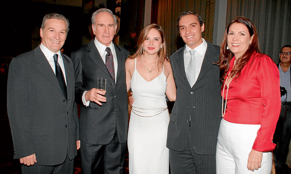 Andrés Fernández-Salvador, Francisco Alarcón Fernández-Salvador, Cornelia Fernández-Salvador, Andrés Fernández-Salvador y Paula Baquerizo de Fernández-Salvador.