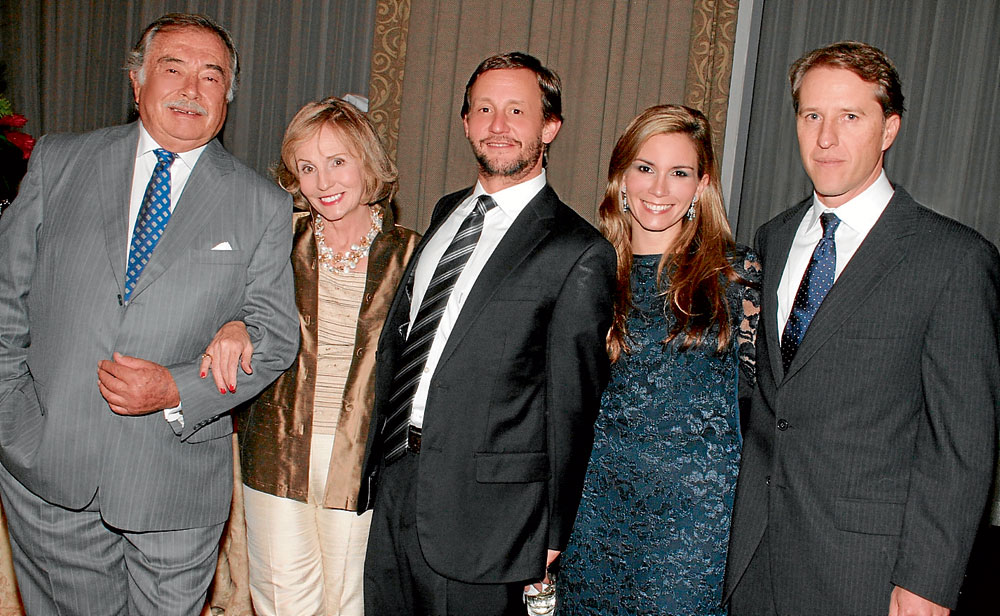 Camilo Ponce Gangotena, Mónica Fernández-Salvador de Ponce, José Arias, Carolina Arias de Guarderas y Esteban Guarderas.