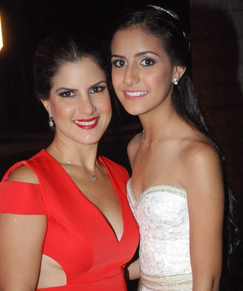 Paola Andrade de Velasco e Isabela Vivar.