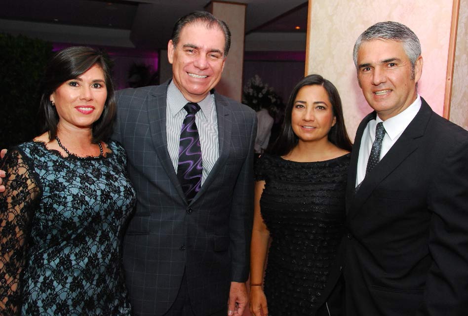 Jackeline de Coello, Carlos Coello, Iván Carmigniani y Verónica Sandoval.