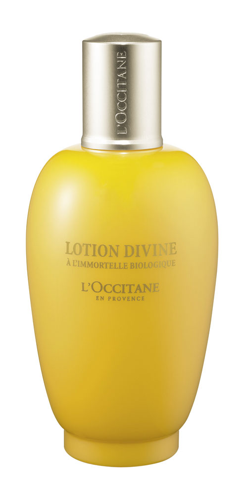 Crema y loción Divina de L´Occitane, 7 ingredientes naturales para combatir el envejecimiento.  $ 172 y $ 71  L´Occitane  Village Plaza  San Marino