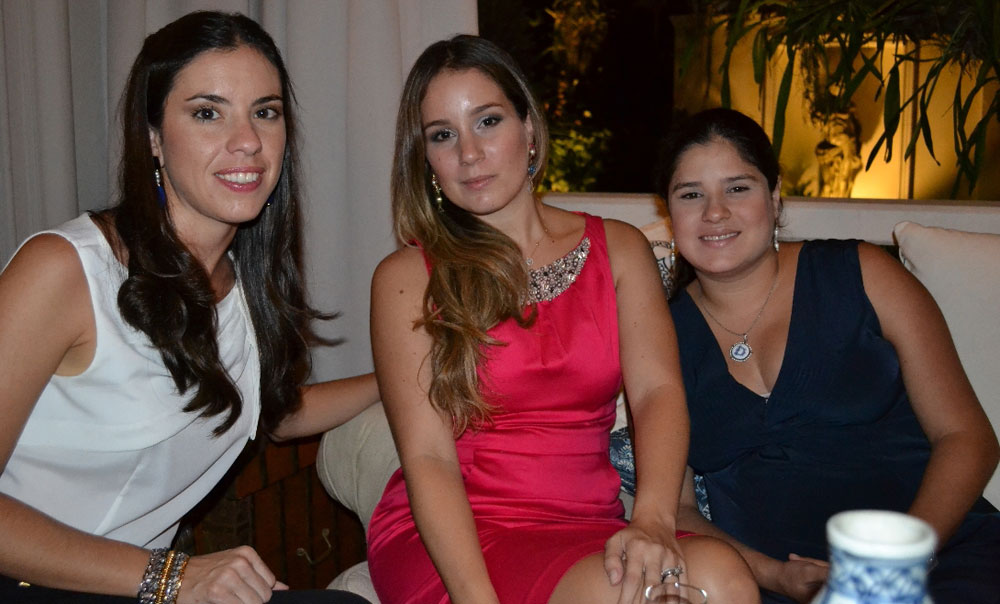 Lorena Konanz de Gómez, Beba Plaza de Andrade y Daniela Jalil de Loor 