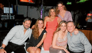 Andrés Alarcón, María Fernanda de Alarcón, Sonia Baquerizo, Silvana Carrera de Gómez, Doménica Tabacci de Moeller y Heinz Moeller.