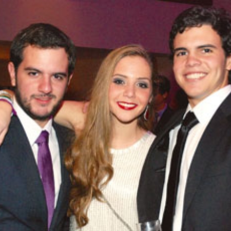 José Luis Estrada, Alexa Goldstein y Alejandro Santos.