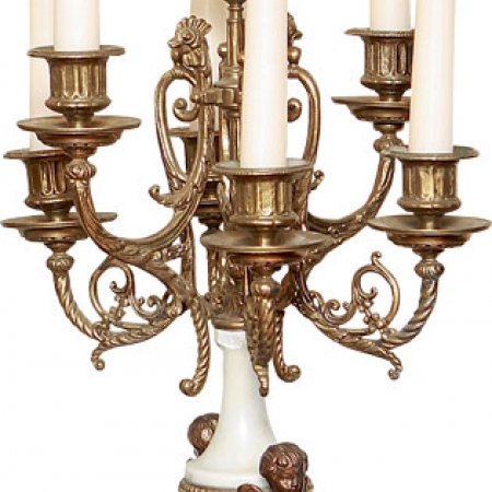 Candelabros de bronce siglo XIX $4200 Avignon