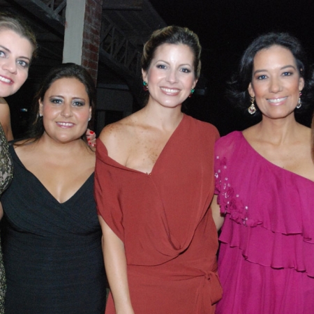 Andrea de Parducci, Gina Suárez, María Gracia Castro, Andrea de Manrique y Marité de Weisson.