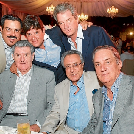 David Verdú Llerena, Jorge Luis Verdú Llerena, Enrique Verdú Cano (de pie). Eros Cano Martínez, Antonio López Pino y Jorge Verdú Cano (sentados) .