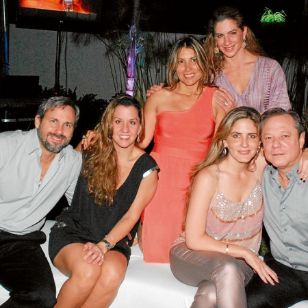 Andrés Alarcón, María Fernanda de Alarcón, Sonia Baquerizo, Silvana Carrera de Gómez, Doménica Tabacci de Moeller y Heinz Moeller.