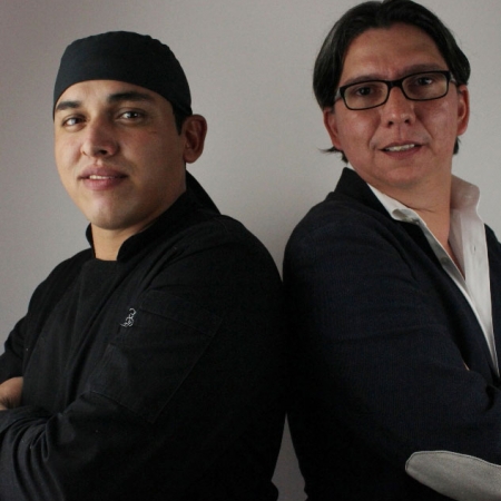Chef Andrés Narváez y Jacobo Schneider Torbay, propietario.