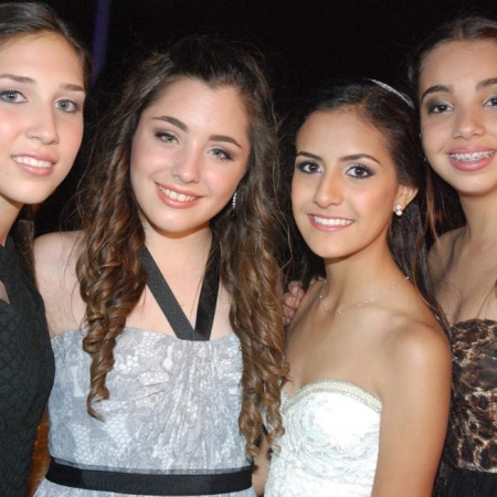 María Beatriz Dunn, Elisa Weisson, Isabela y Miranda Iturralde. María Beatriz Dunn, Elisa Weisson, Isabela y Miranda Iturralde.