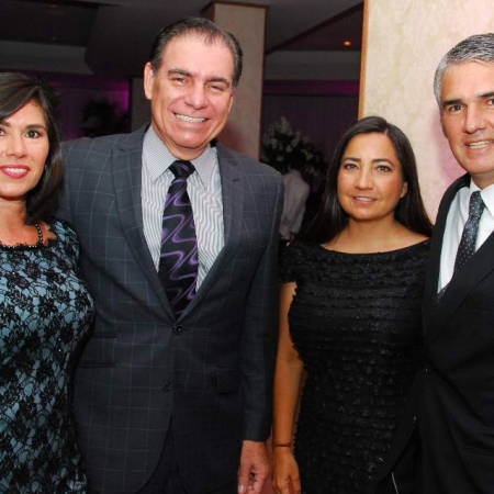 Jackeline de Coello, Carlos Coello, Iván Carmigniani y Verónica Sandoval.