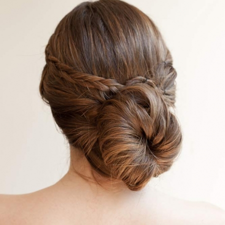 Gabriela Hansen Vik cuenta que es fanática de las trenzas a la hora de peinar, pues dan un realce. También de los peinados con textura, los que logra con ondas.