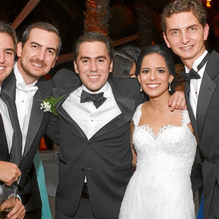 Fernando Illingworth, el novio, Eduardo Vallarino, la novia y Juan Diego Torres.