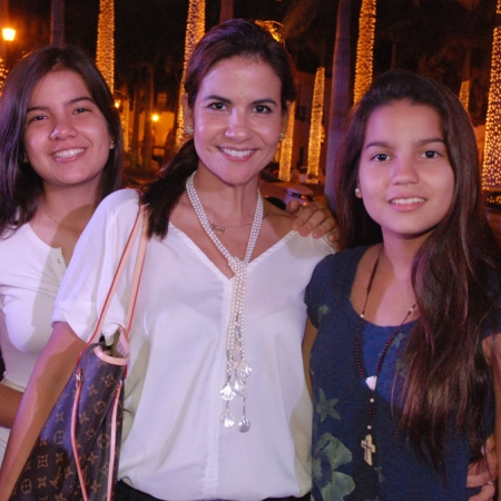 María Daniela Barriga, Claudia de Barriga y Ana Paula Barriga.