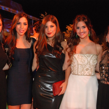 Doménica Febres- Cordero, Gabriela Intriago, Isabela Ycaza, Gloria Costa y Mónica Guzmán.