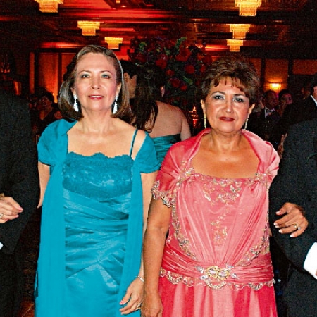 Héctor Hurtado, Patricia de Hurtado, Lilian de Izquierdo y Luis Izquierdo