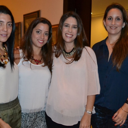 Titi Ponce de Vernaza, Estefanía Ponce de Fernández, Gaby Nevárez de Medina y Alicia Ycaza de Tabacci